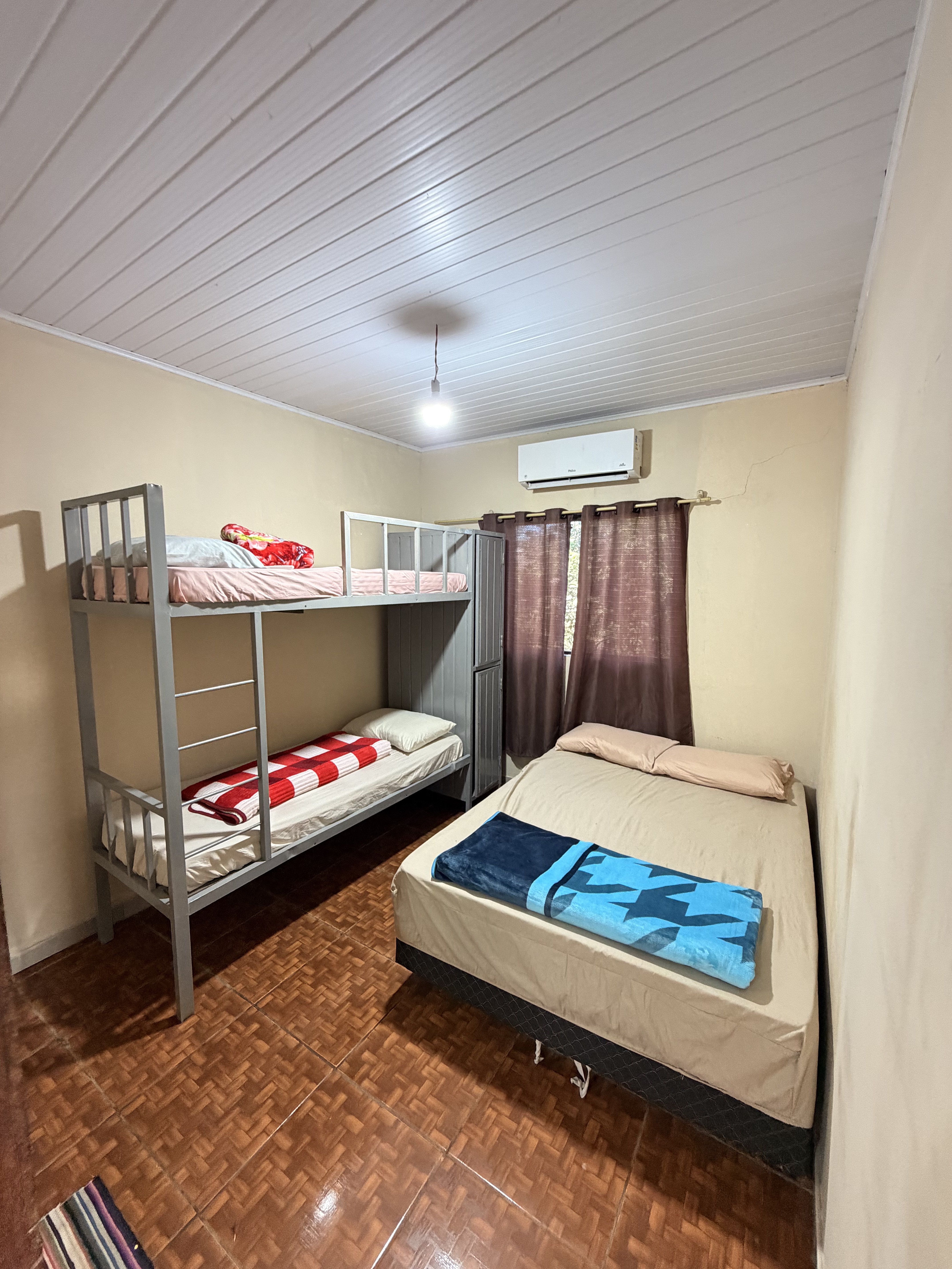 Quarto 14 — Hotel Pousada Los Hermanos